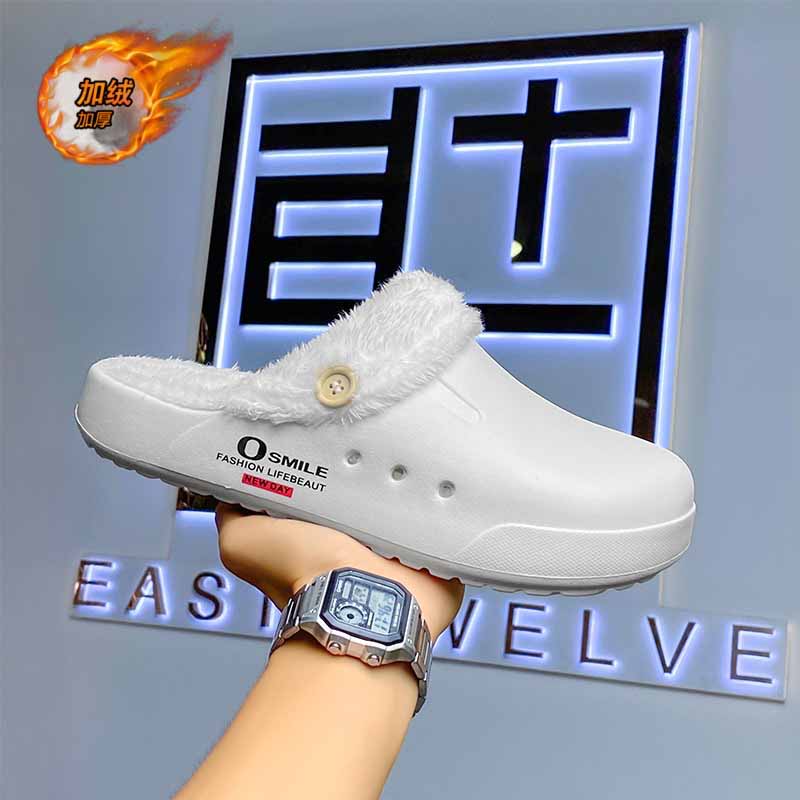 1758876210604047.jpg 雅购特拖鞋