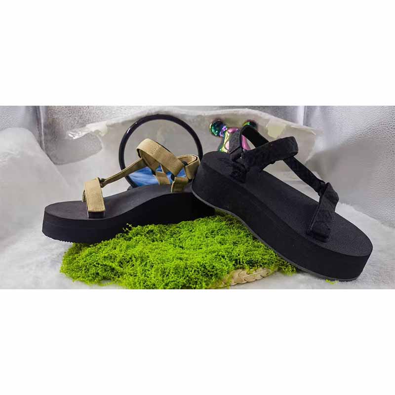 1758934367233254.jpg 雅购特拖鞋