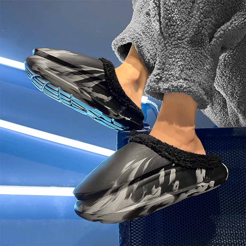 1758938402528386.jpg 雅购特拖鞋