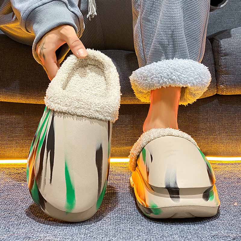 1758938418831258.jpg 雅购特拖鞋