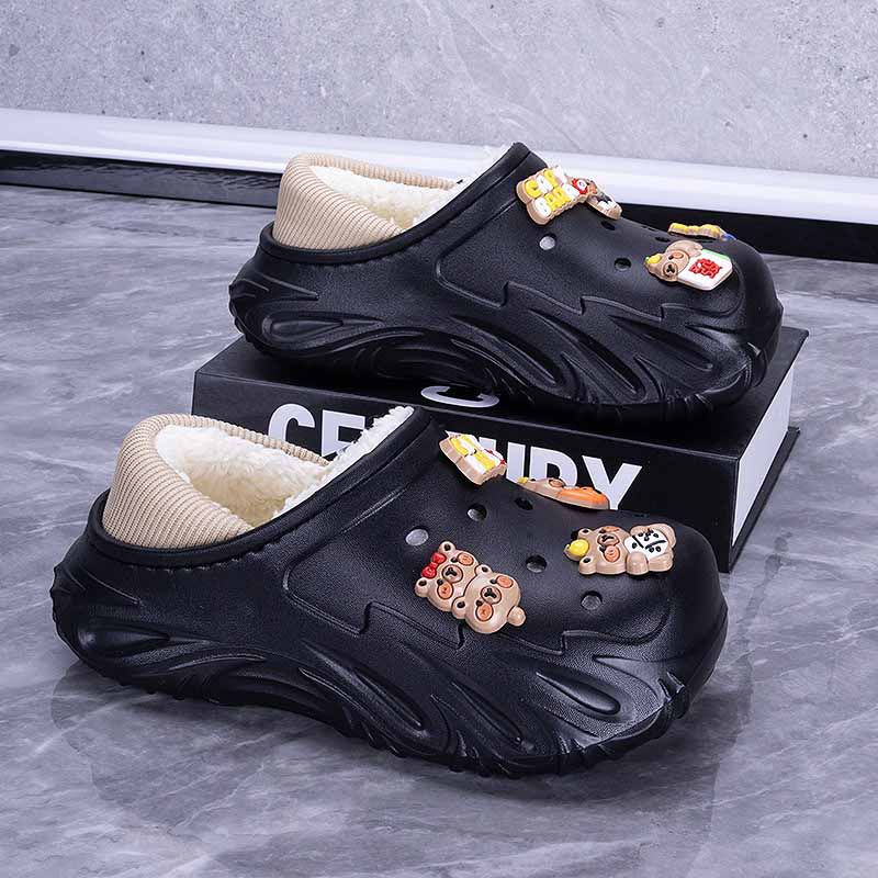 1758962555693619.jpg 雅购特拖鞋