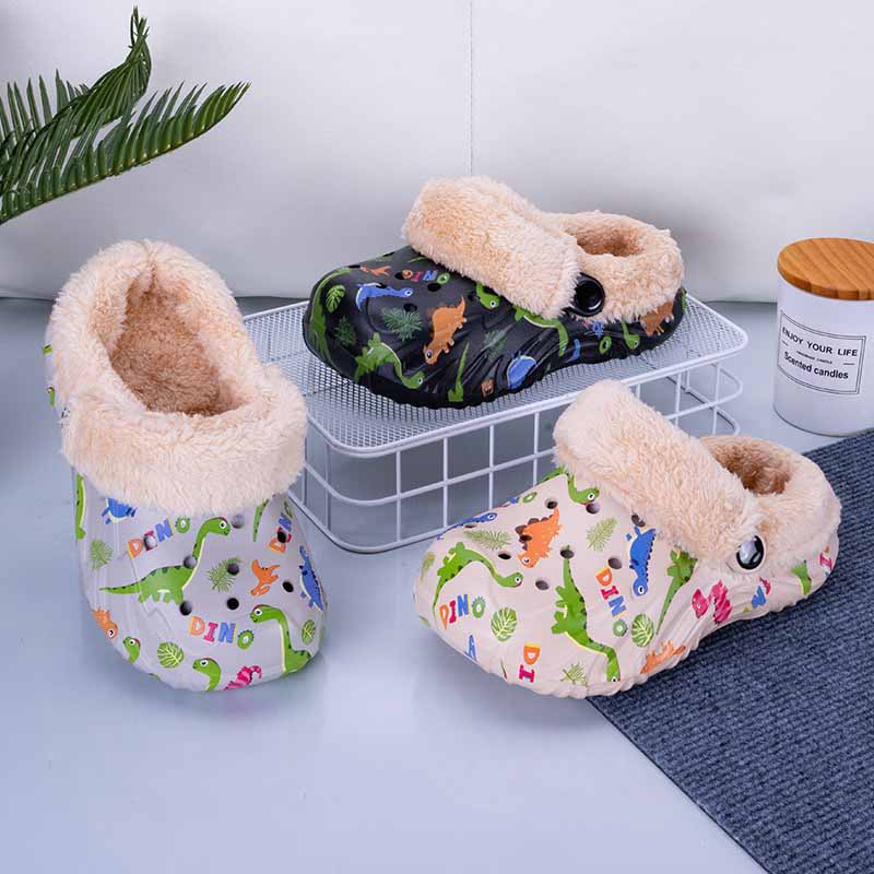 1758962740690898.jpg 雅购特拖鞋