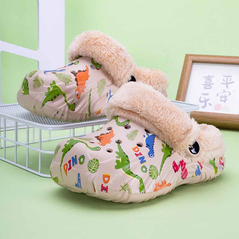 1758962748865639.jpg 雅购特拖鞋