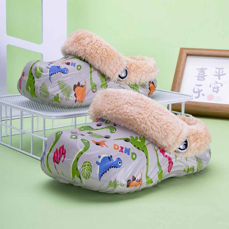 1758962748866349.jpg 雅购特拖鞋