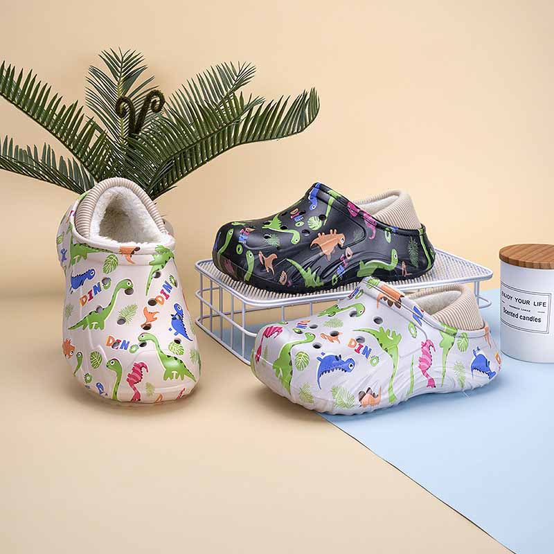 1758964397671870.jpg 雅购特拖鞋