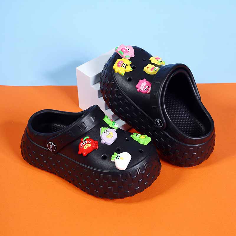 1759219440189619.jpg 雅购特拖鞋