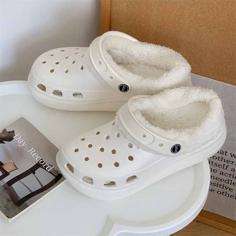 1759226367540662.jpg 雅购特拖鞋