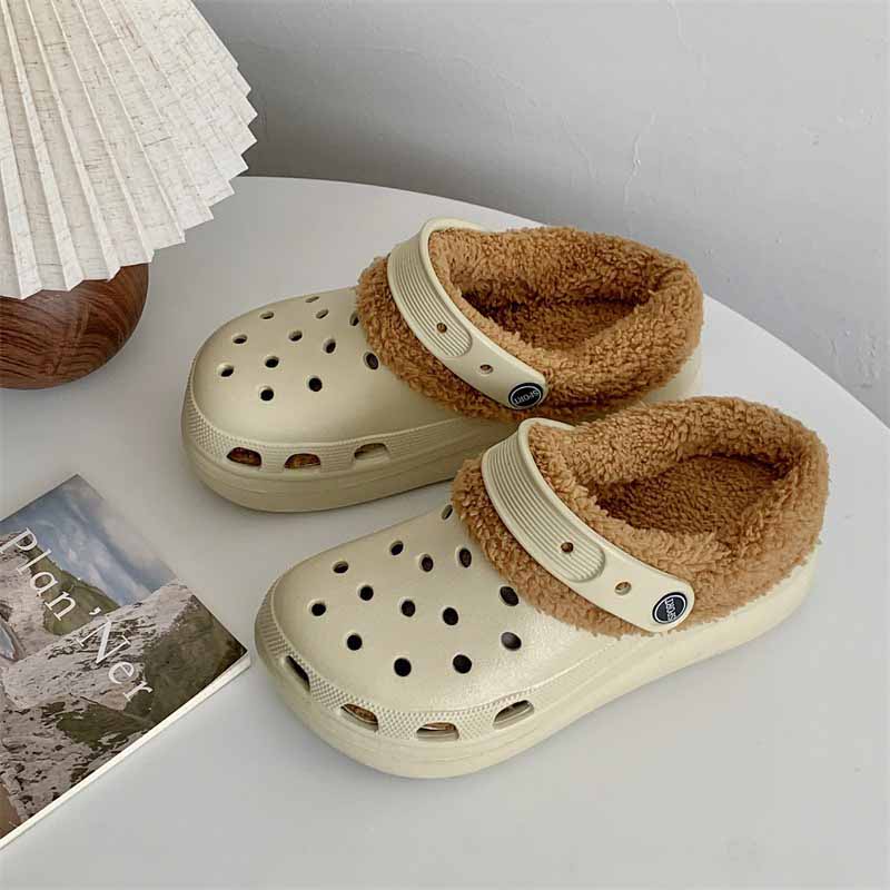 1759226367578548.jpg 雅购特拖鞋