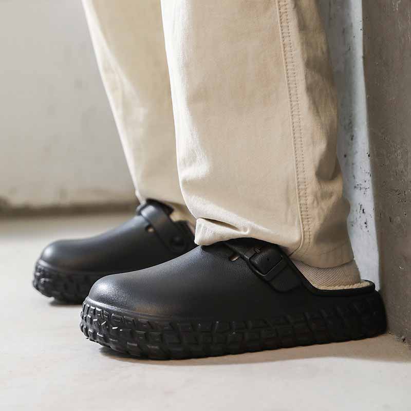 1759472477290769.jpg 雅购特拖鞋