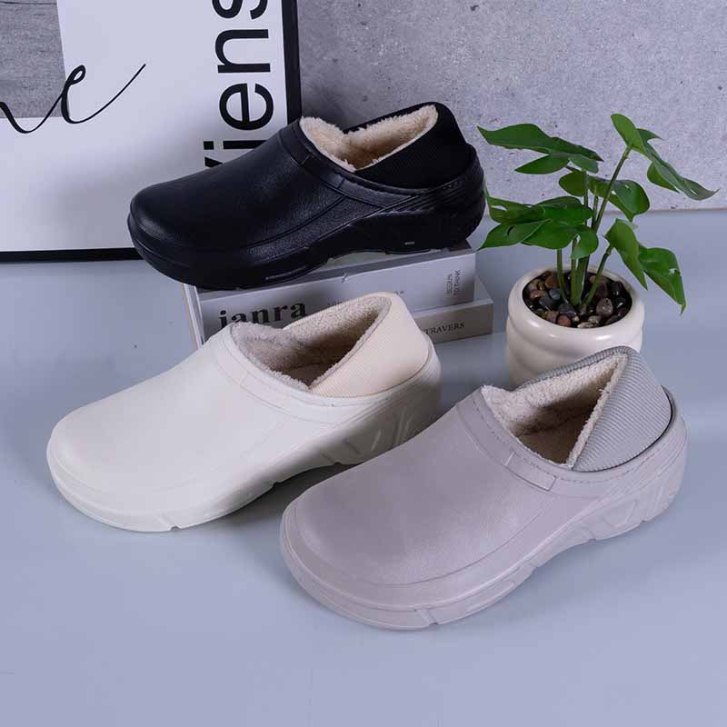 1759473778271079.jpg 雅购特拖鞋