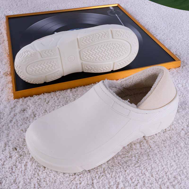 1759473796824543.jpg 雅购特拖鞋