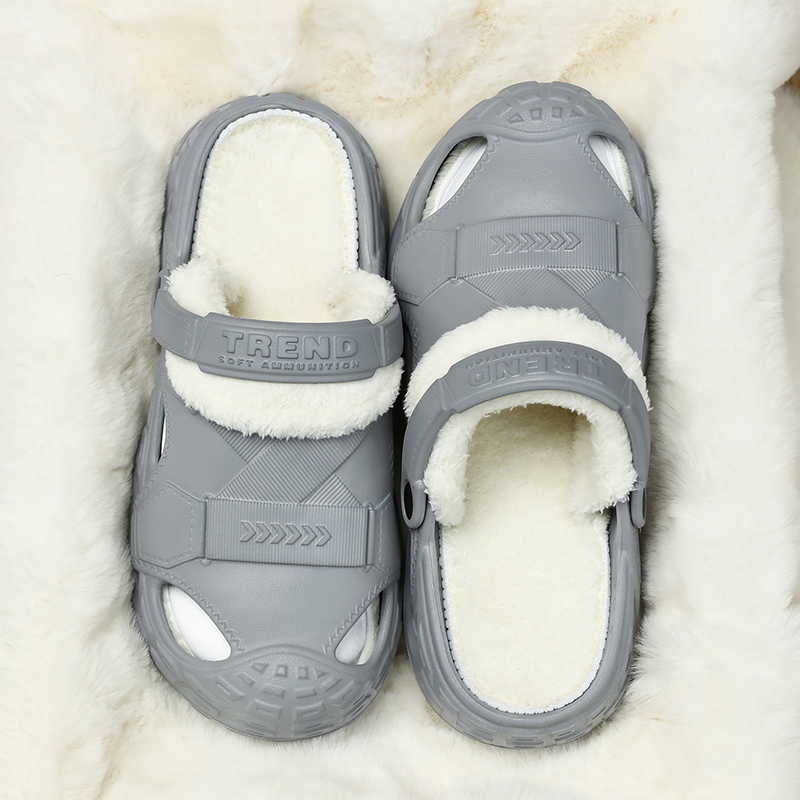 1759477858882978.jpg 雅购特拖鞋