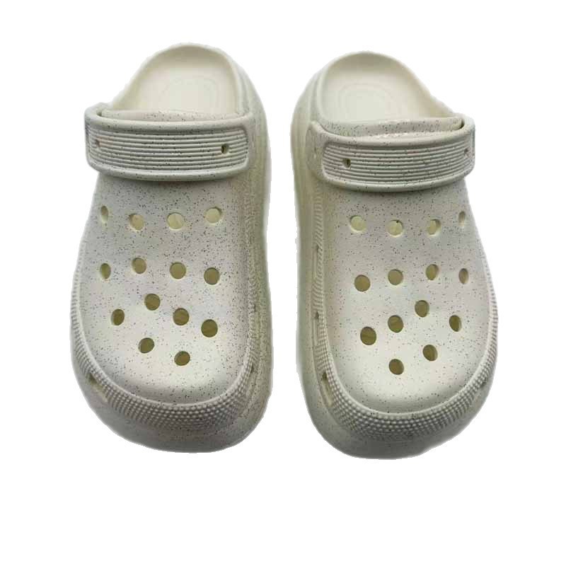 1759541055959232.jpg 雅购特拖鞋