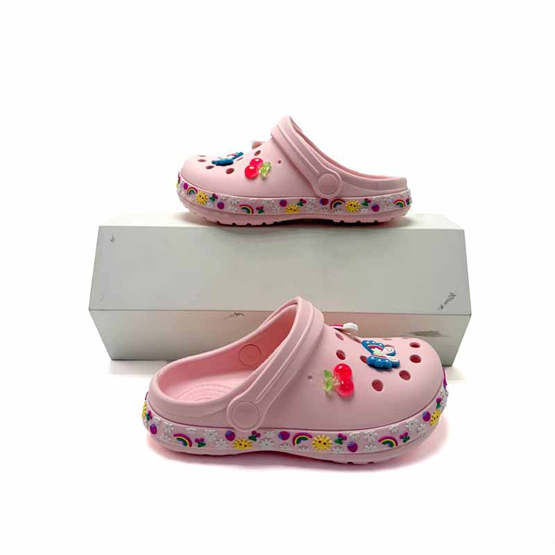 1759798299375915.jpg 雅购特拖鞋