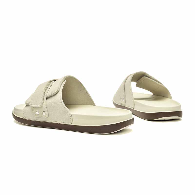 1759804790773765.jpg 雅购特拖鞋