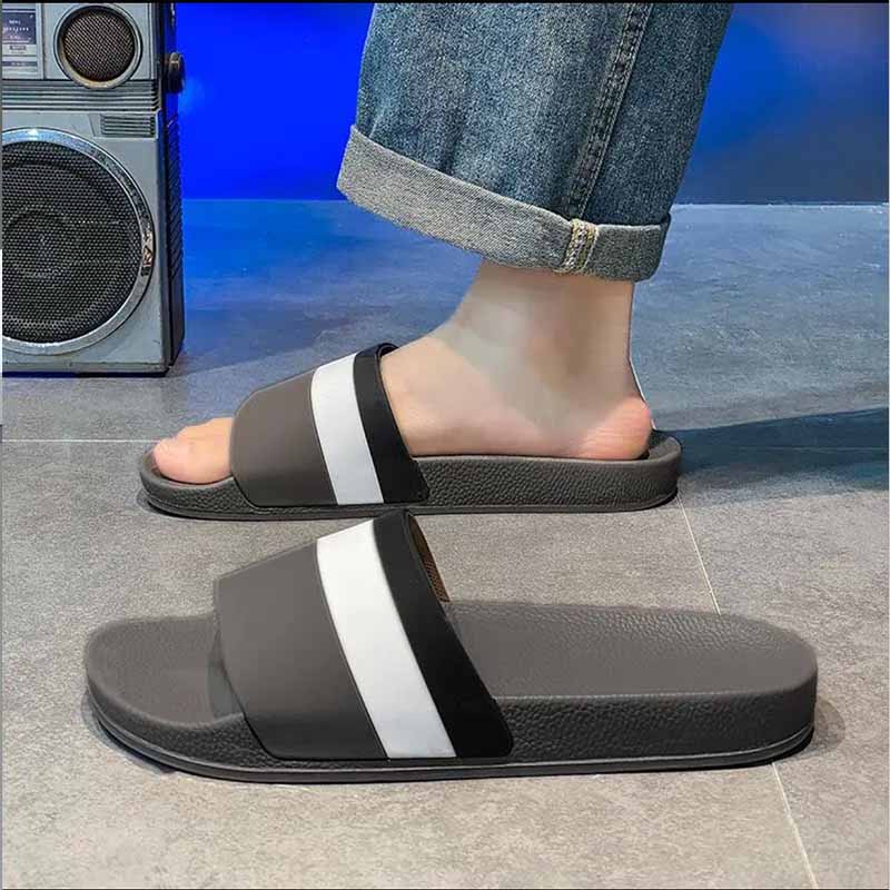 1759816686984389.jpg 雅购特拖鞋