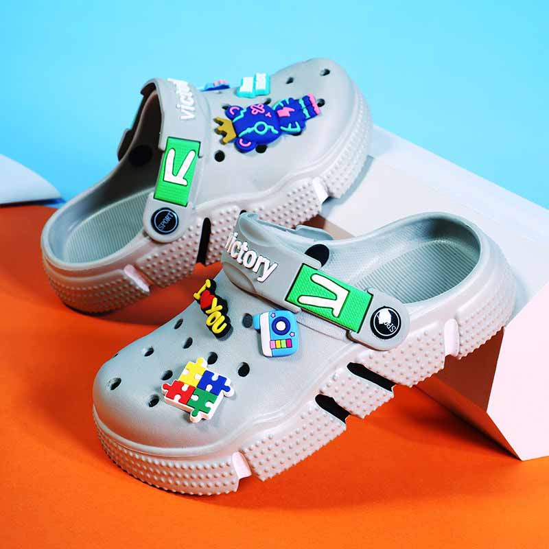 1759973445340015.jpg 雅购特拖鞋