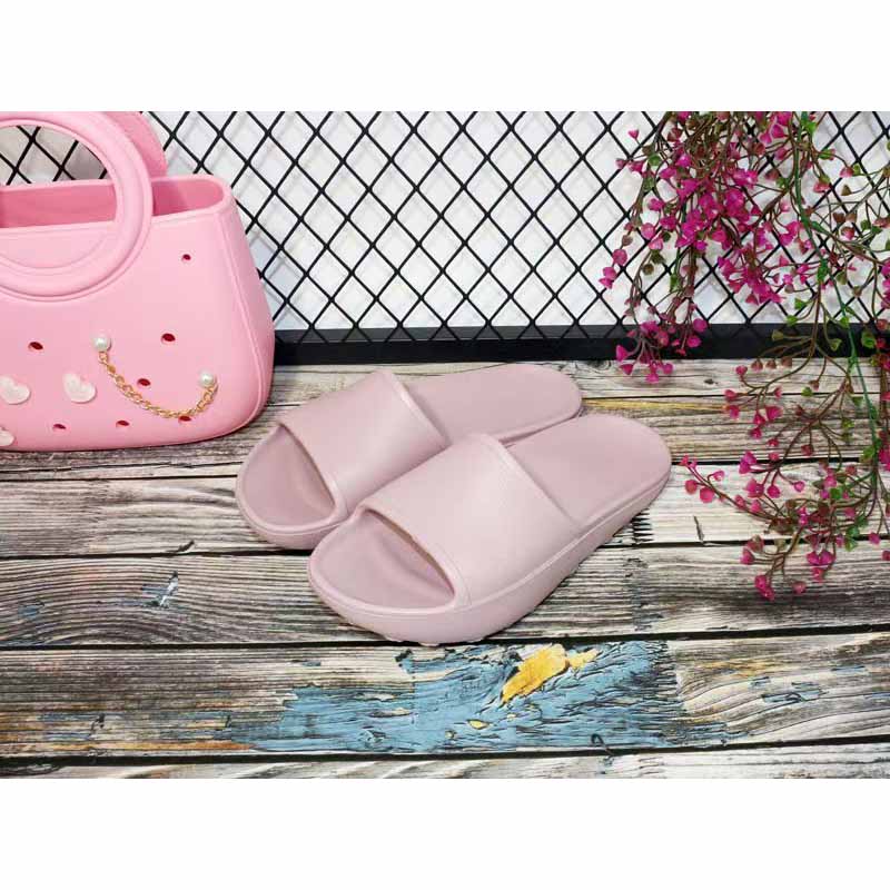 1760066683742295.jpg 雅购特拖鞋