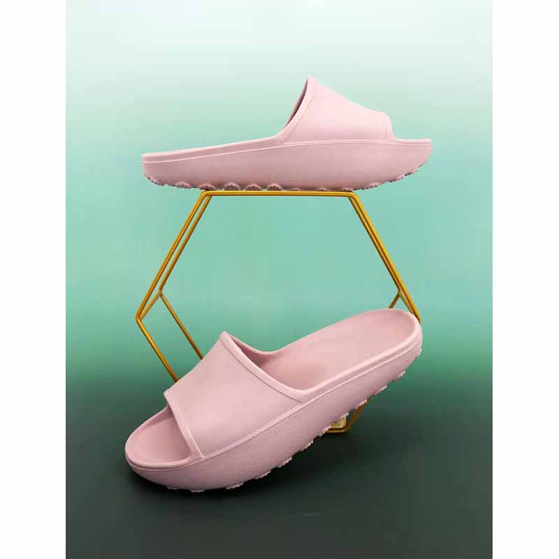 1760066705766672.jpg 雅购特拖鞋