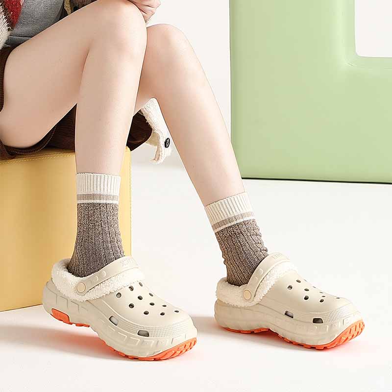 1760088540886903.jpg 雅购特拖鞋