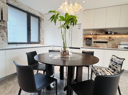 1760093909545724.jpg 佛山市吉吉菲尚家具有限公司