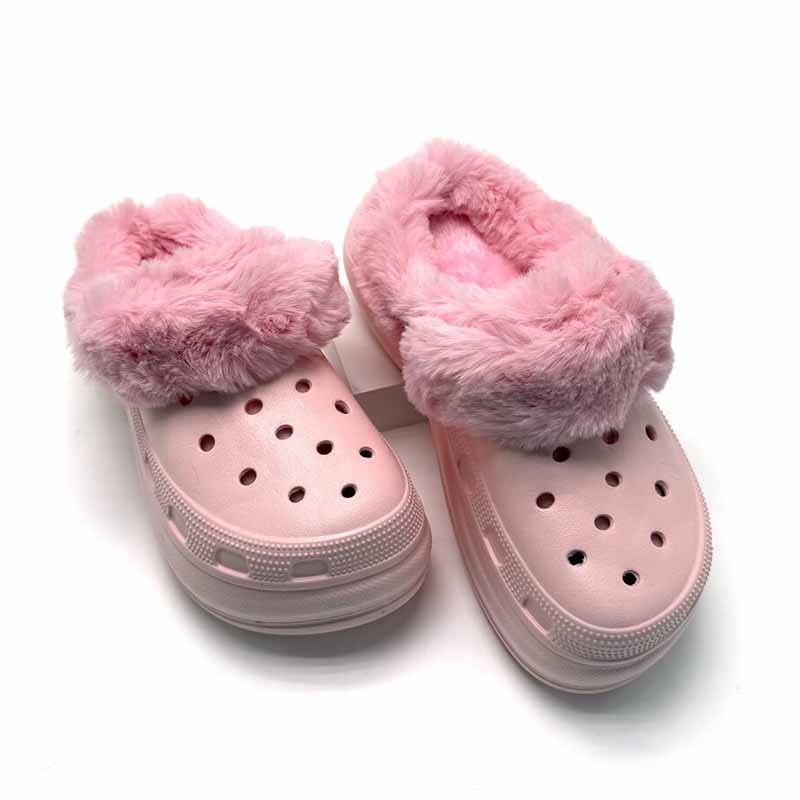 1760143769973153.jpg 雅购特拖鞋