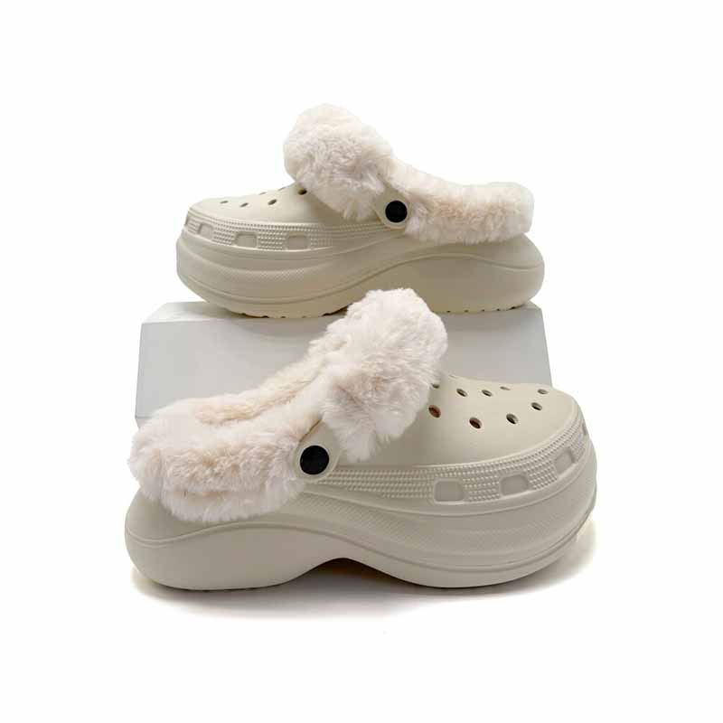 1760143778302135.jpg 雅购特拖鞋