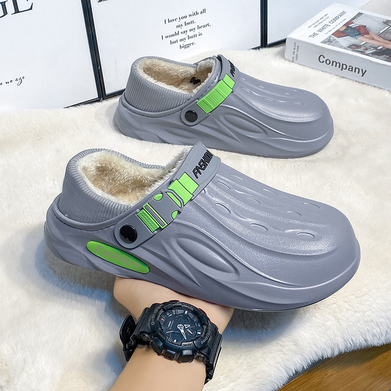 1760152733190906.jpg 雅购特拖鞋