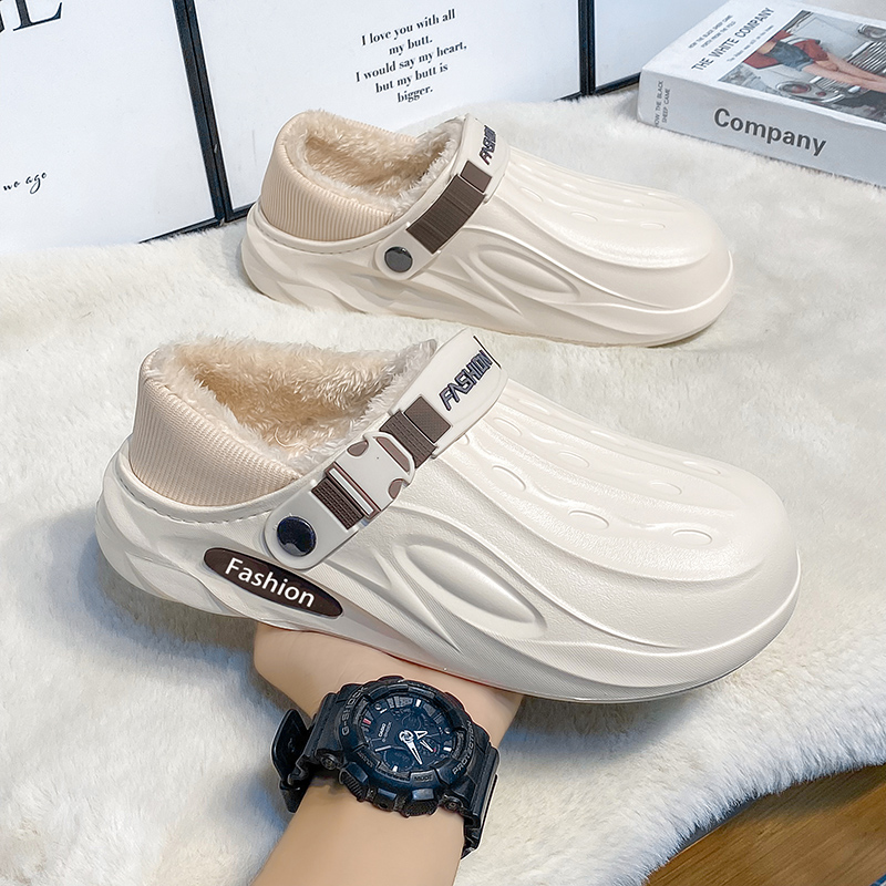 1760152733507265.jpg 雅购特拖鞋