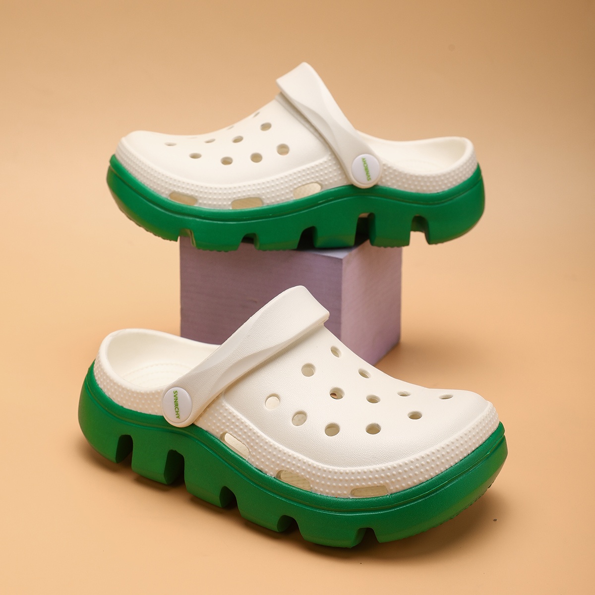 1760164580148436.jpg 雅购特拖鞋