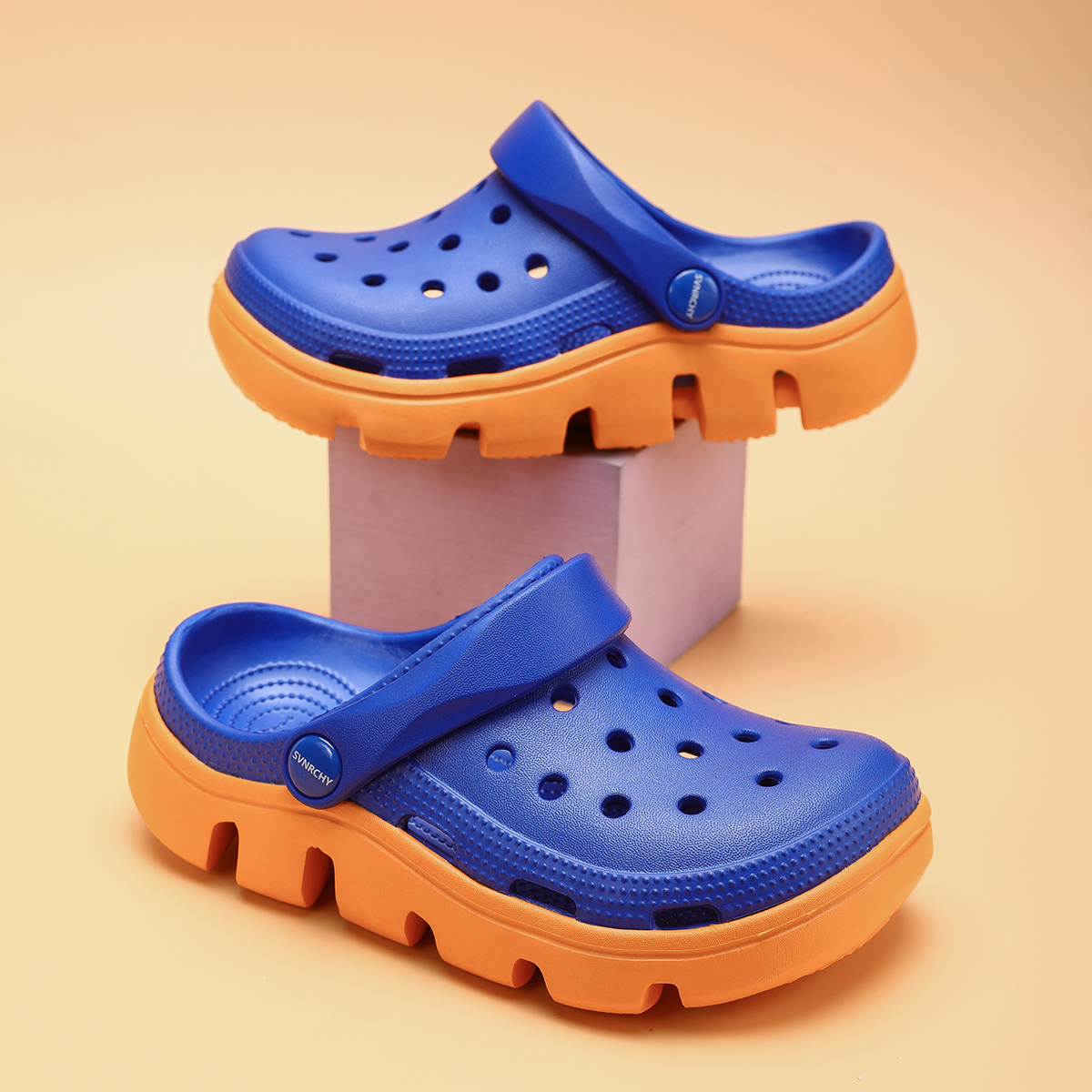 1760164616509049.jpg 雅购特拖鞋