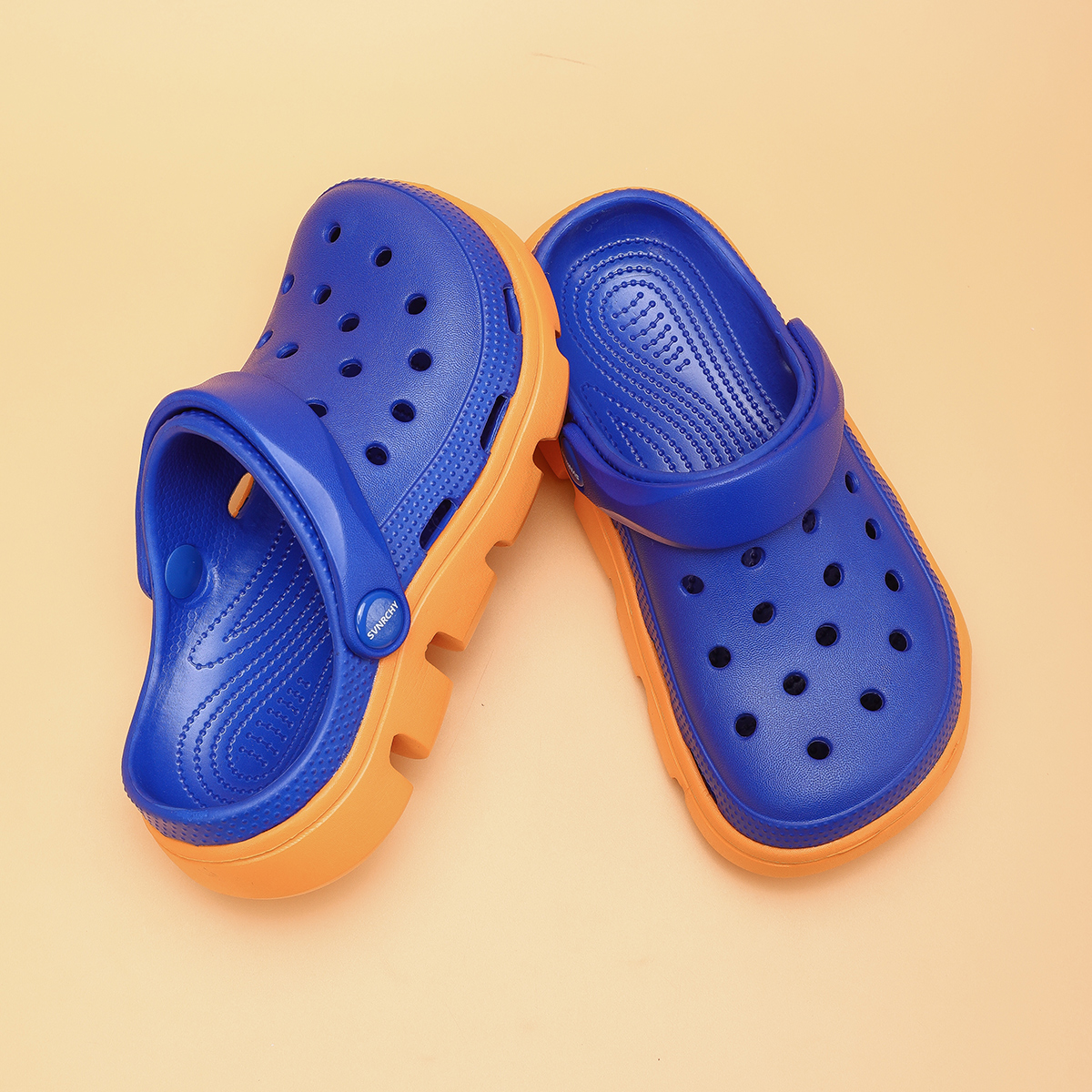 1760164617314872.jpg 雅购特拖鞋