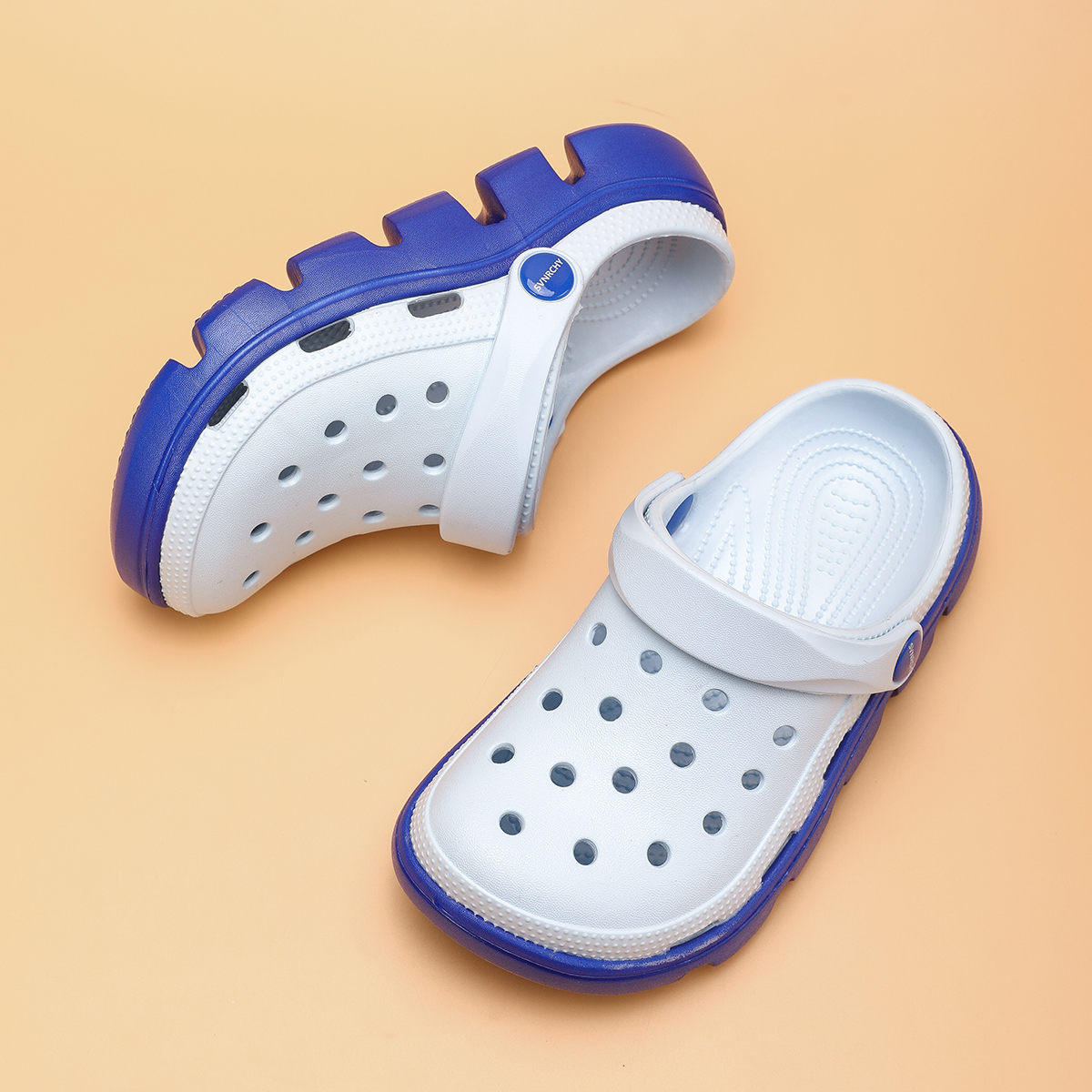 1760164626131709.jpg 雅购特拖鞋