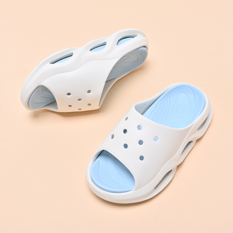 1760169527978947.jpg 雅购特拖鞋