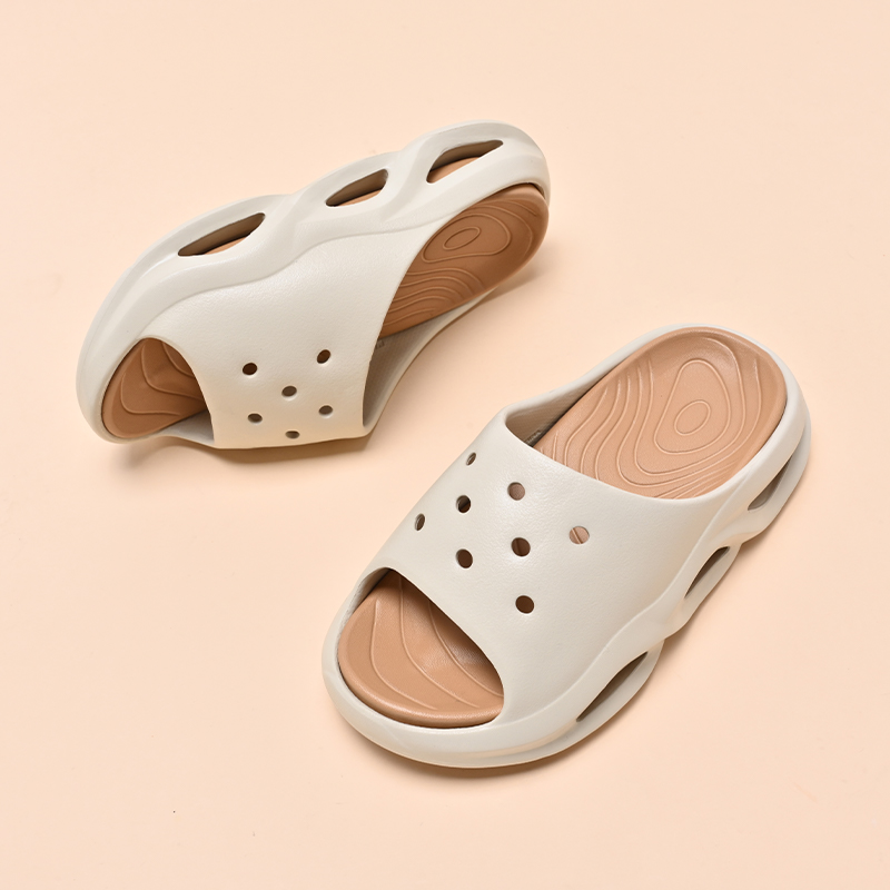 1760169701174138.jpg 雅购特拖鞋