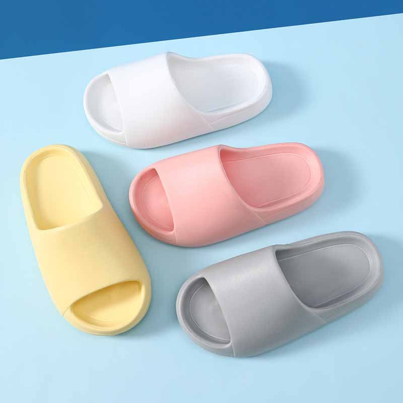 1760171103290691.jpg 雅购特拖鞋