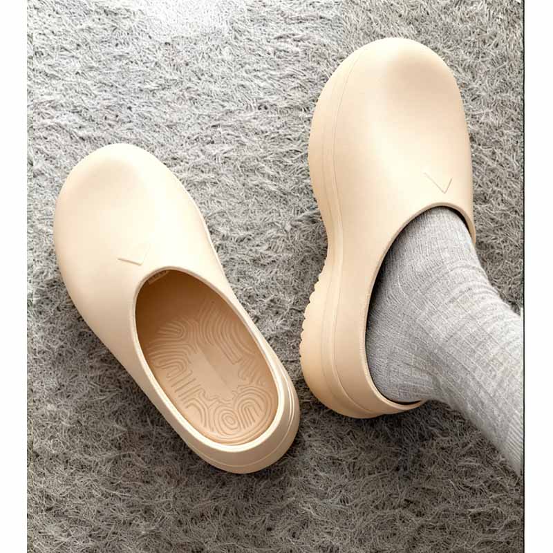 1760339149489616.jpg 雅购特拖鞋