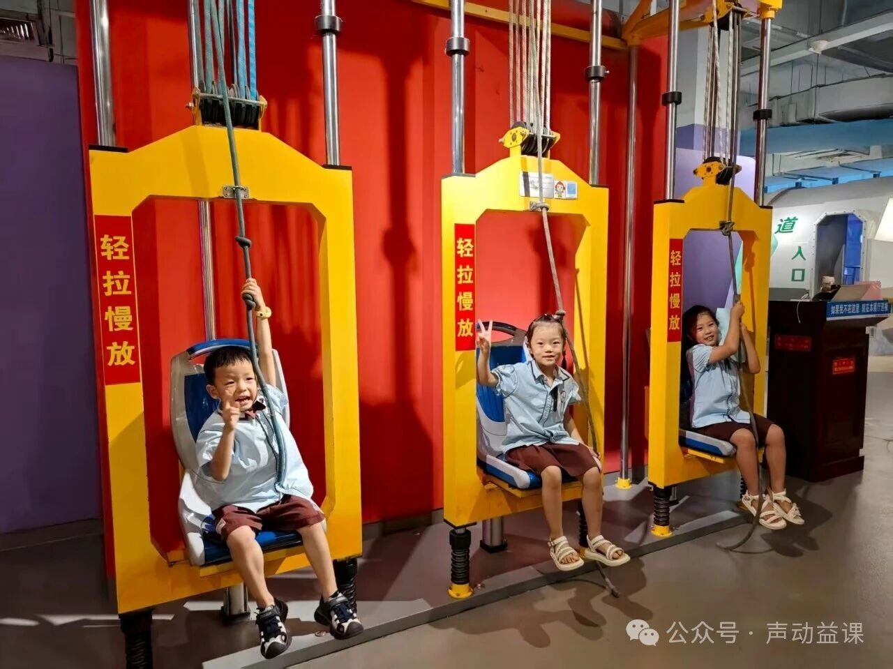 1760363322468988.jpg 人工耳蜗