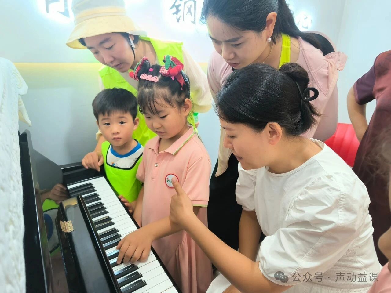 1760365692332163.jpg 听障