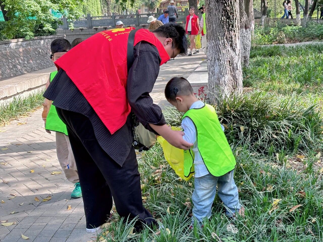 1760371000973002.jpeg 耳蜗