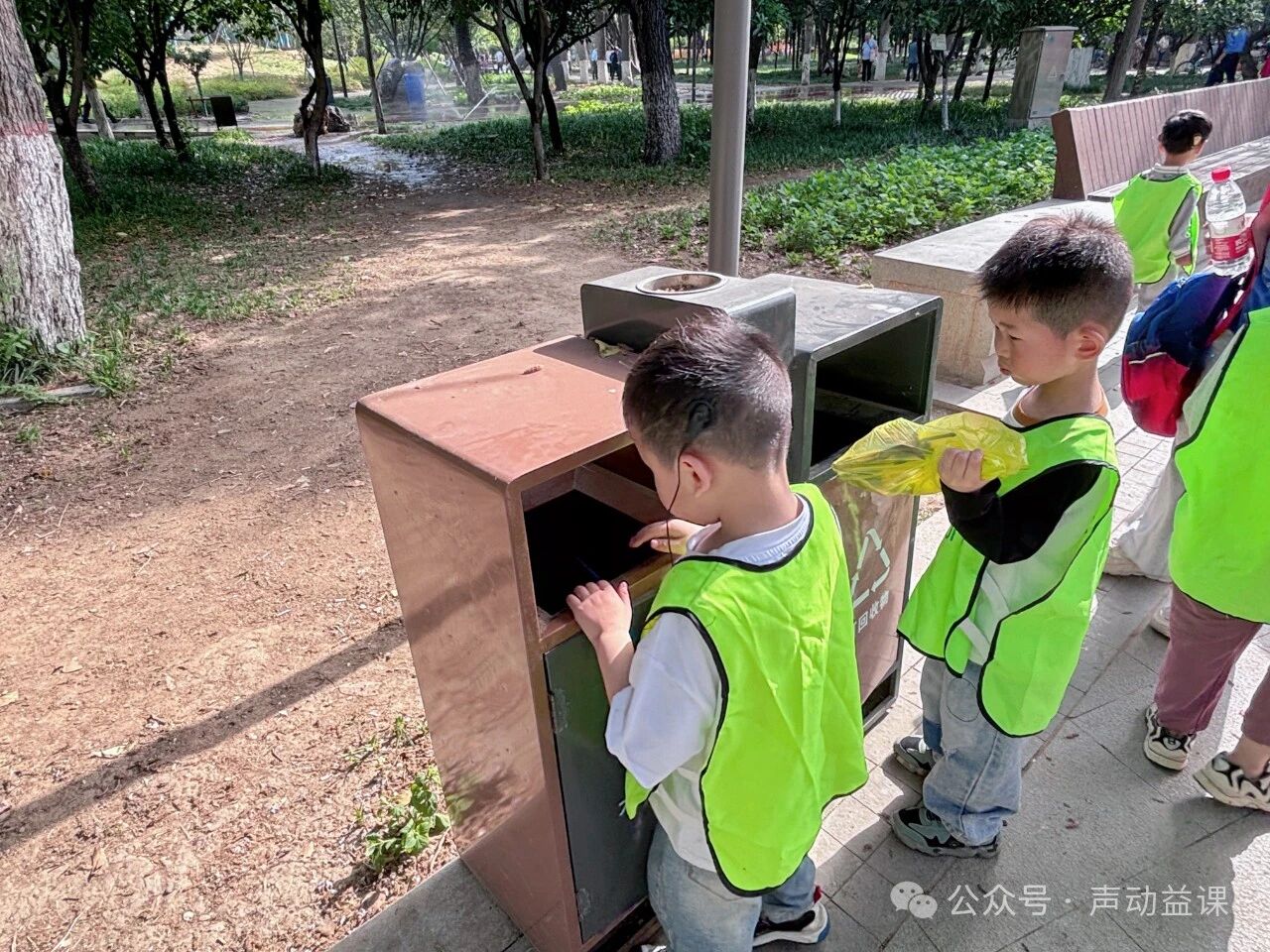 1760371059356780.jpeg 耳蜗