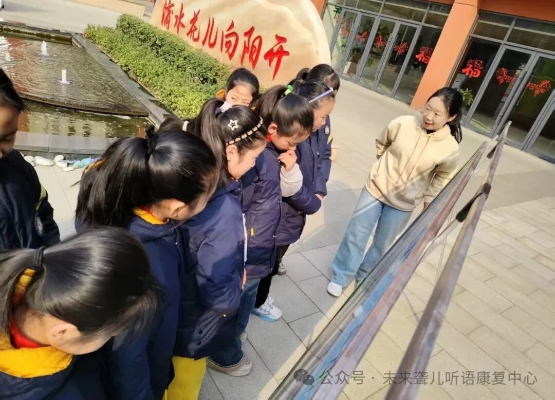 1760372076385694.jpg 耳蜗宝宝