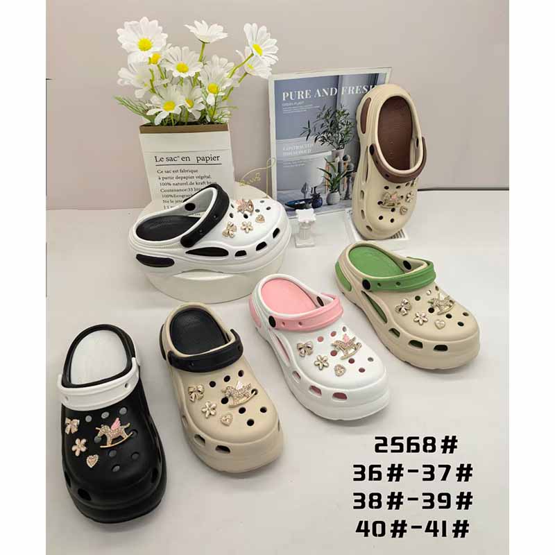 1760409683188573.jpg 雅购特拖鞋