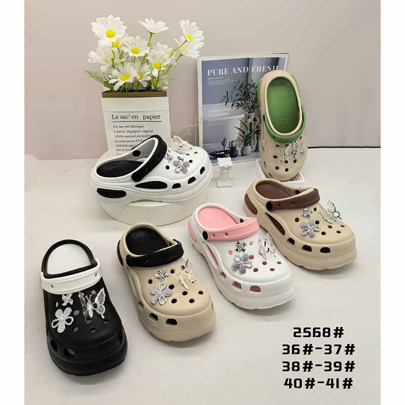 1760409683567969.jpg 雅购特拖鞋