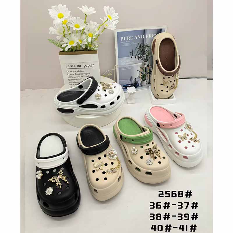 1760409684848498.jpg 雅购特拖鞋