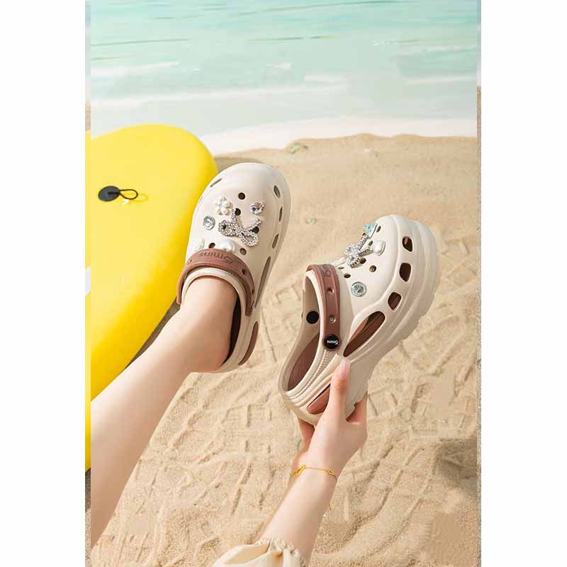 1760409720860872.jpg 雅购特拖鞋