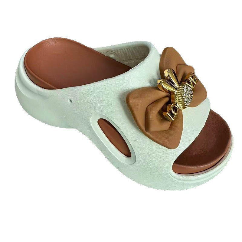 1760421647135746.jpg 雅购特拖鞋