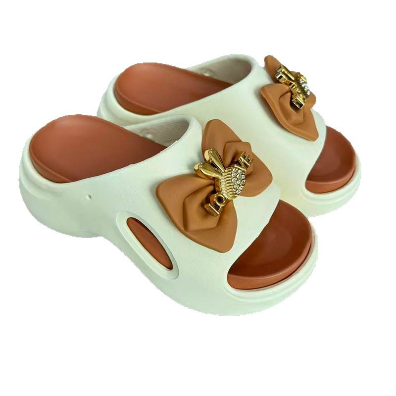 1760421647701383.jpg 雅购特拖鞋