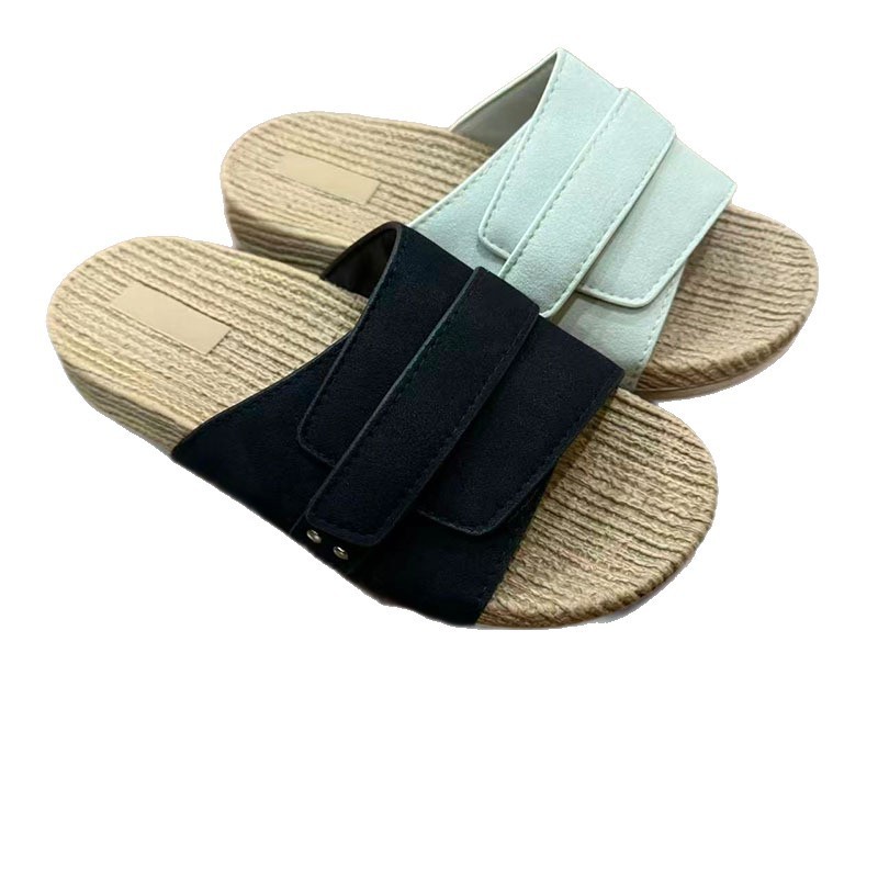 1760430073636751.jpg 雅购特拖鞋