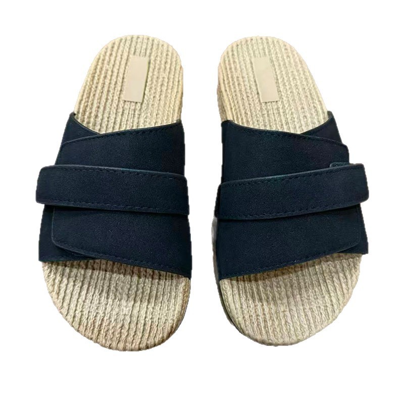 1760430082688893.jpg 雅购特拖鞋